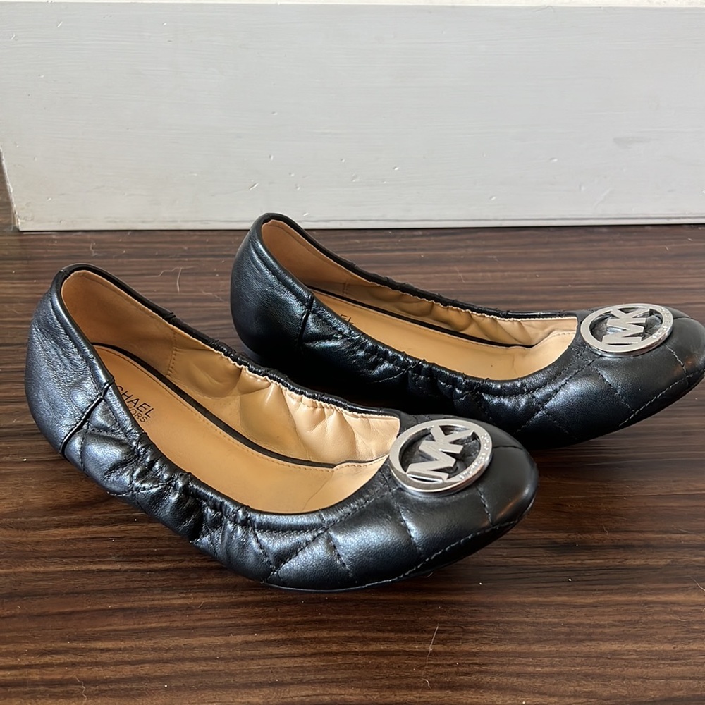 Michael Kors black slip on stretch ballet flats - Picture 3 of 3